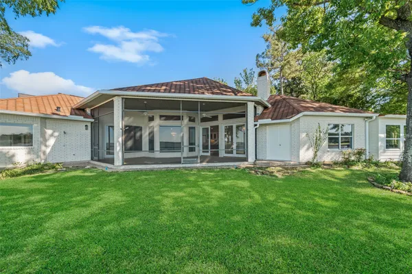 $939,000 | 7 Brookhaven Point, Montgomery, TX 77356