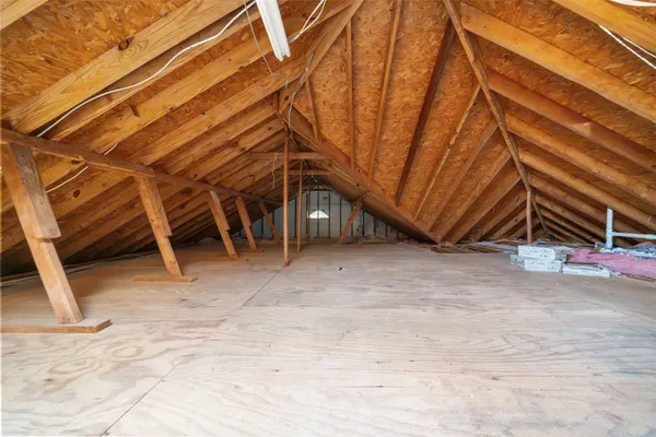 $939,000 | 7 Brookhaven Point, Montgomery, TX 77356