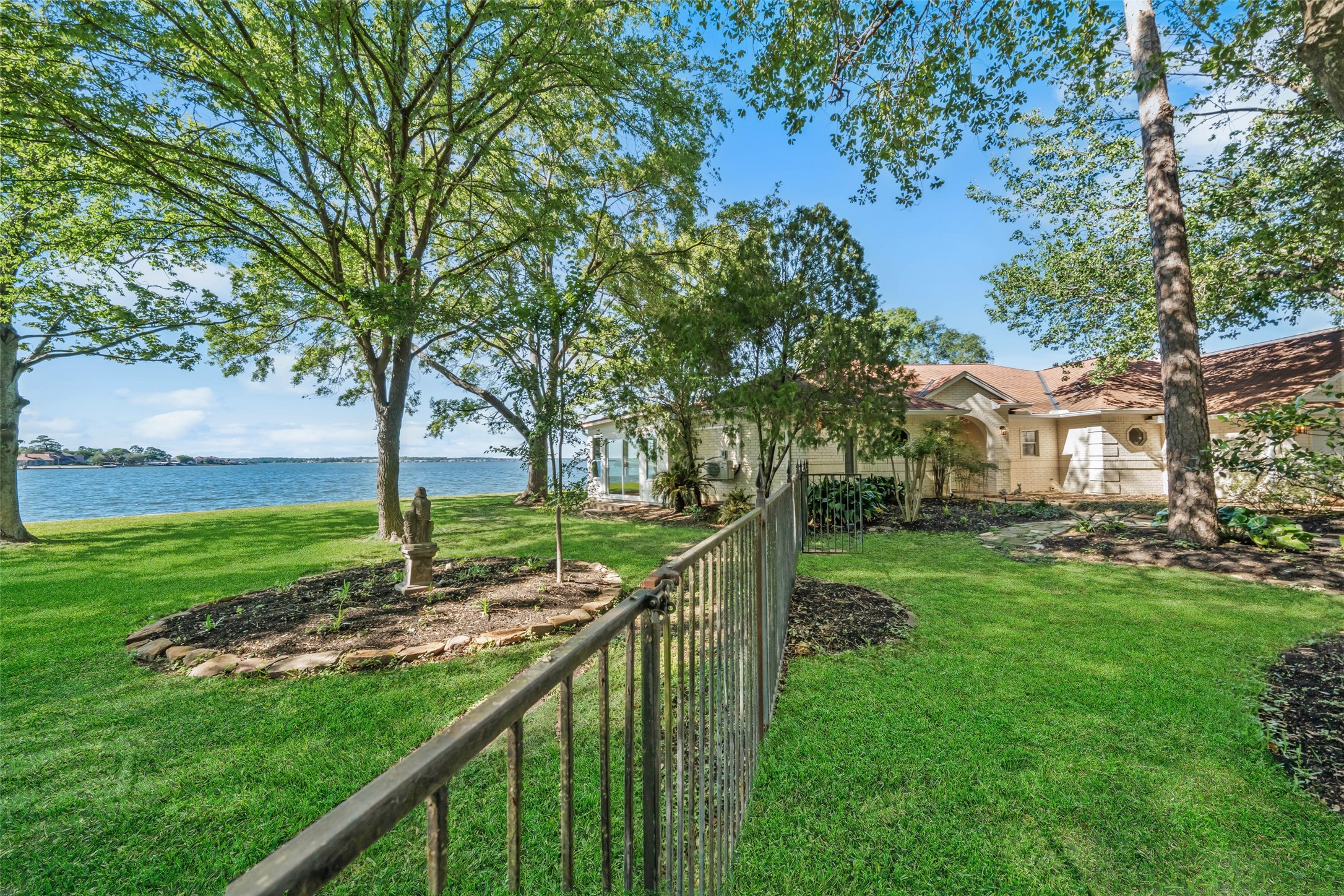 7 Brookhaven Point Montgomery, TX 77356 - Photo 33 of 44