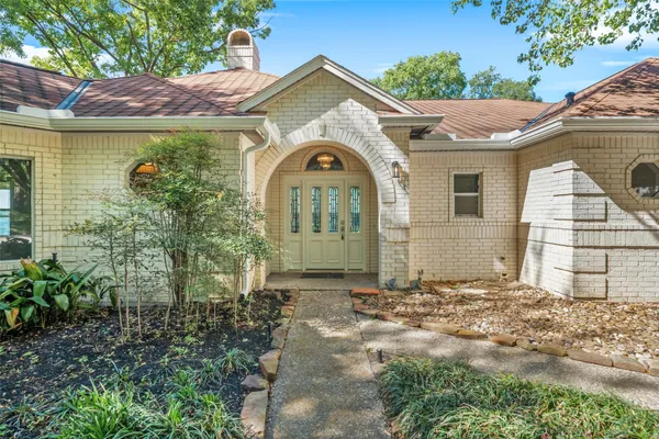 $939,000 | 7 Brookhaven Point, Montgomery, TX 77356