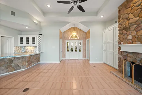 $939,000 | 7 Brookhaven Point, Montgomery, TX 77356