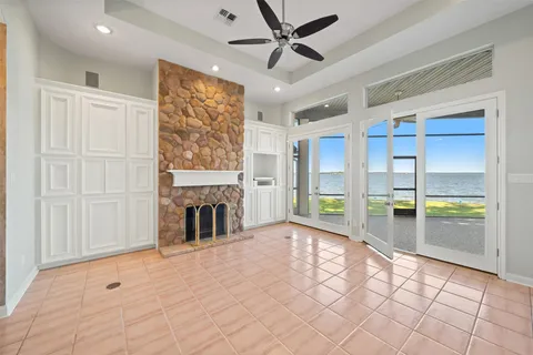 $939,000 | 7 Brookhaven Point, Montgomery, TX 77356