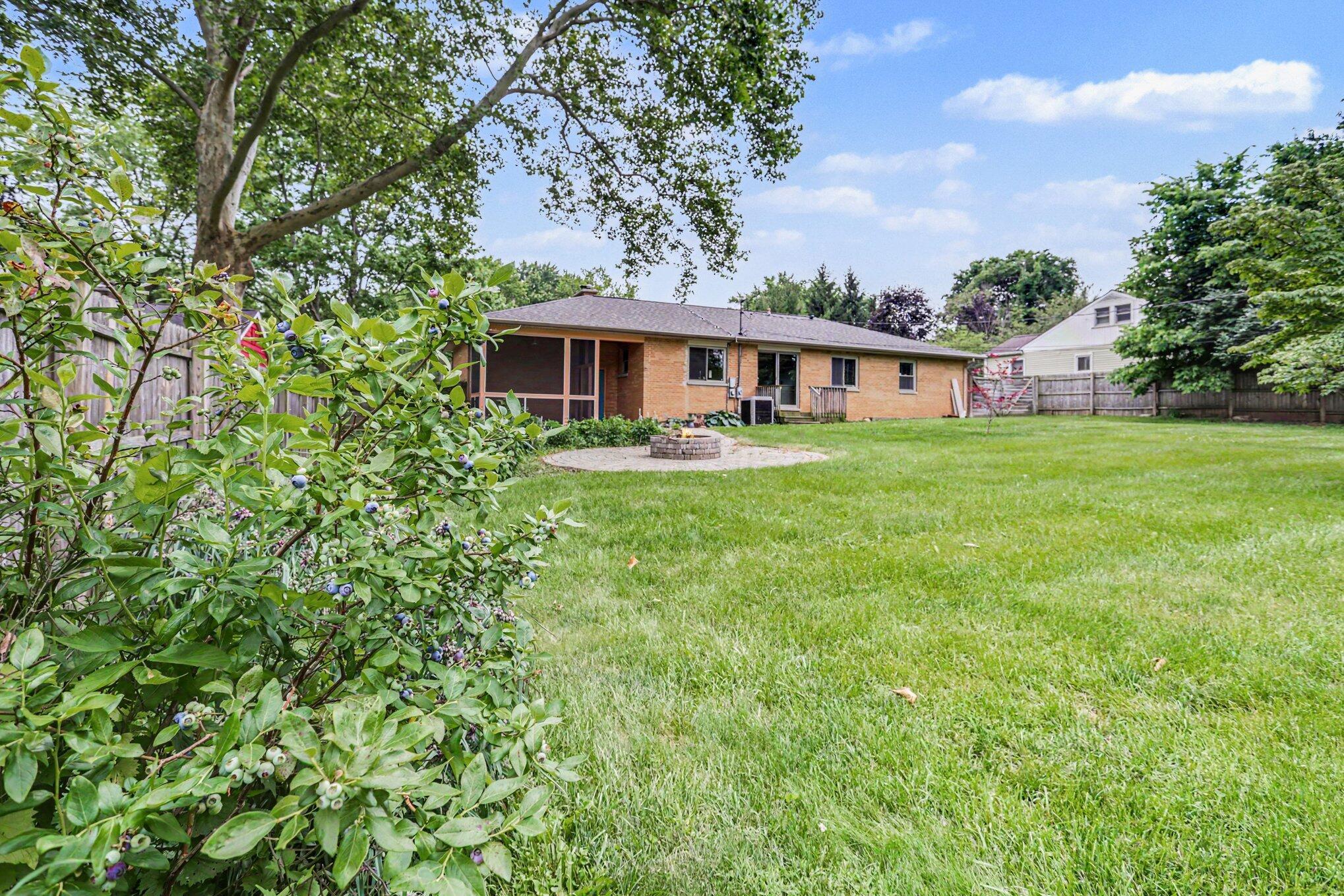 3140 Fishinger Road Columbus, OH 43221 - Photo 33 of 46