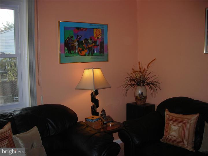 30 Parkview Road Cheltenham, PA 19012 - Photo 7 of 21 Den