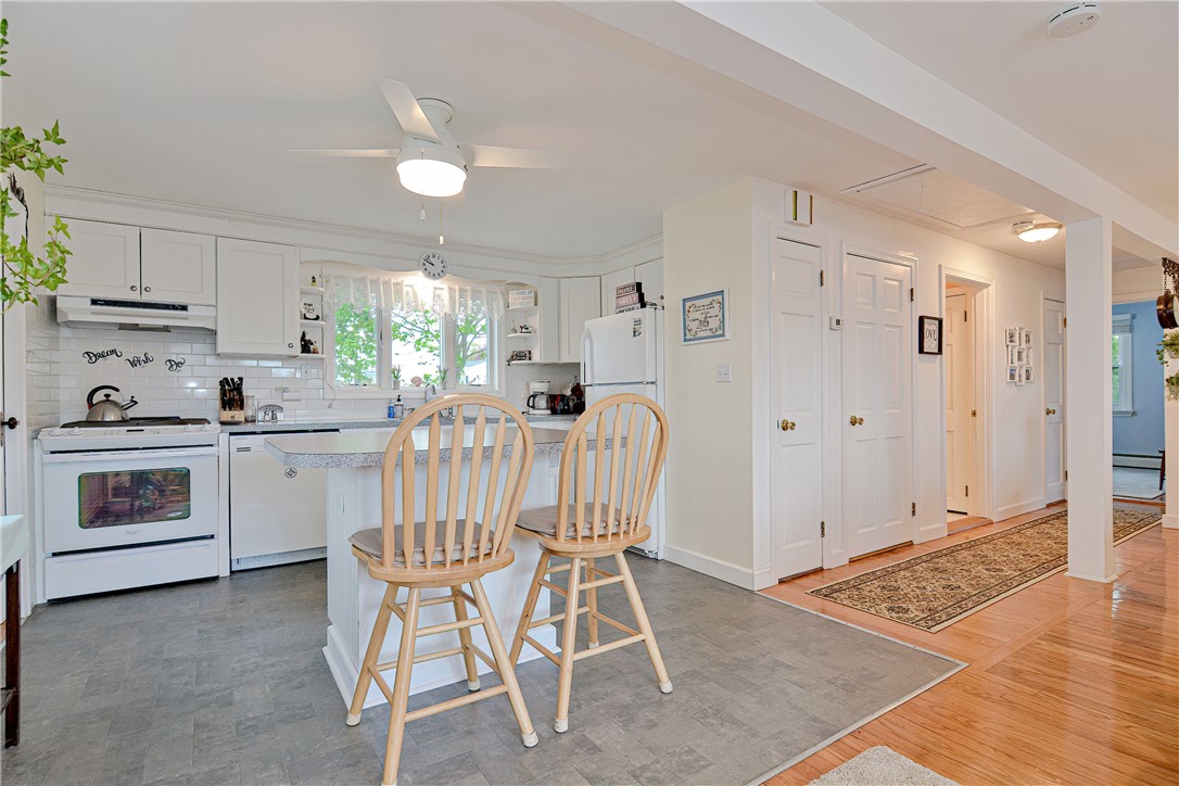 161 Beardsworth Road Tiverton, RI 02878 - Photo 16 of 38