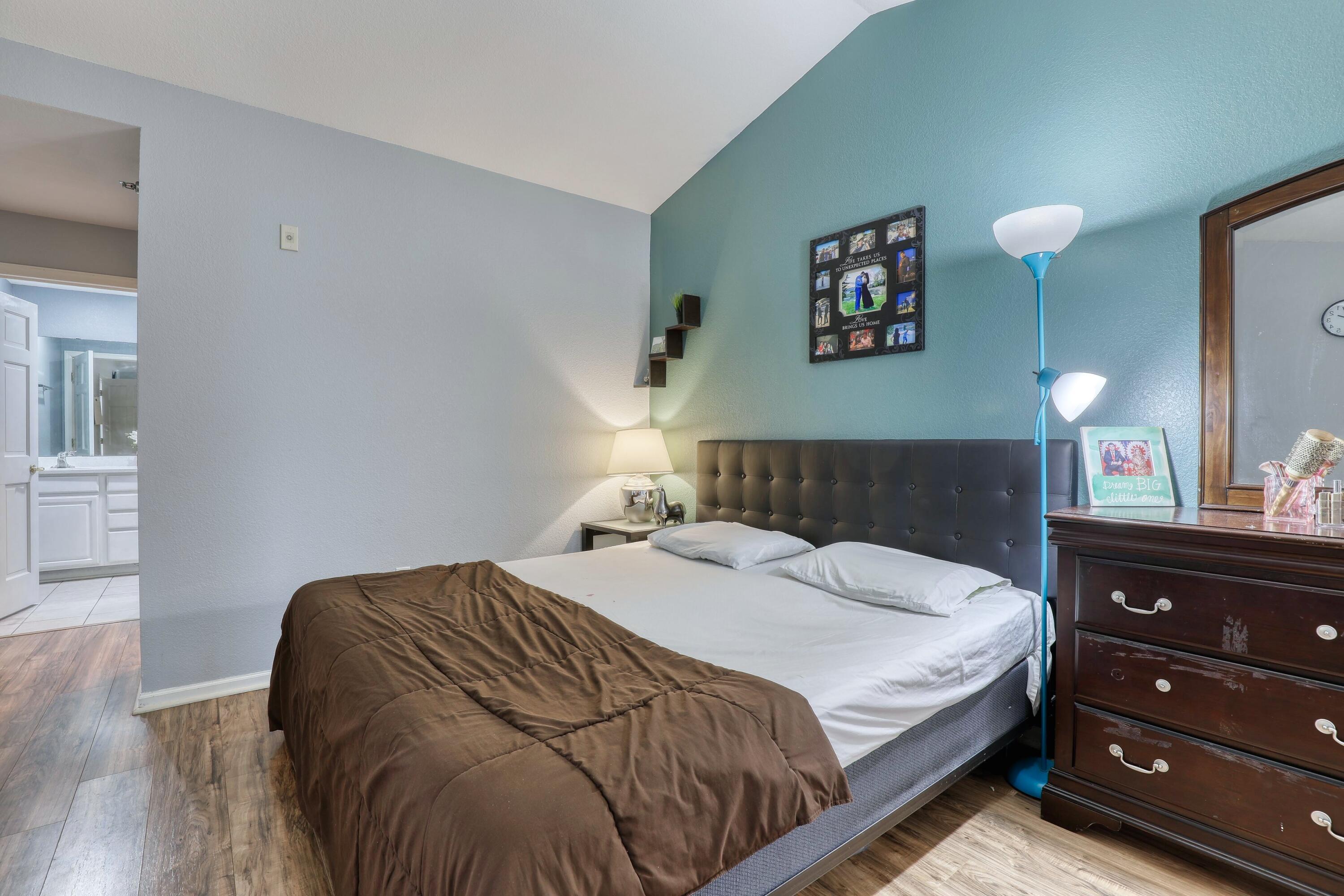 9239 South 54th Street Franklin, WI 53132 - Photo 13 of 28 23