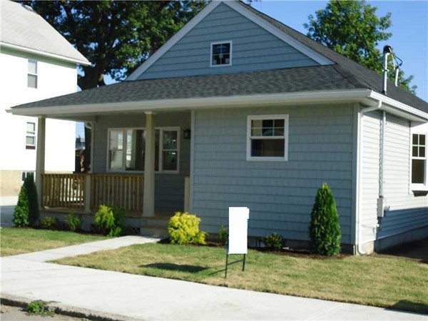 30 Prentice Avenue Pawtucket, RI 02860 - Photo 1 of 8 Gallery Image 1