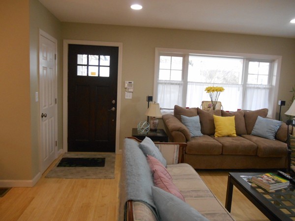 30 Prentice Avenue Pawtucket, RI 02860 - Photo 6 of 8 Gallery Image 6