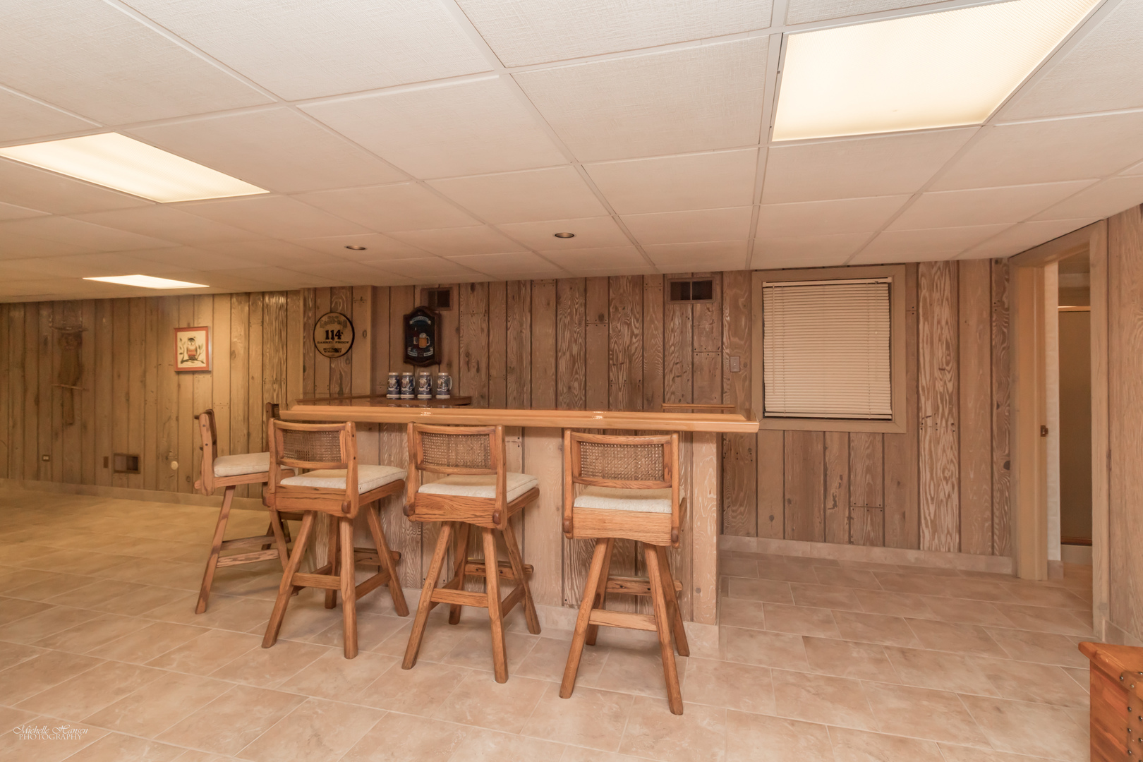 2203 North Ridge Avenue Arlington Heights, IL 60004 - Photo 14 of 23 a view of a dining room with furniture