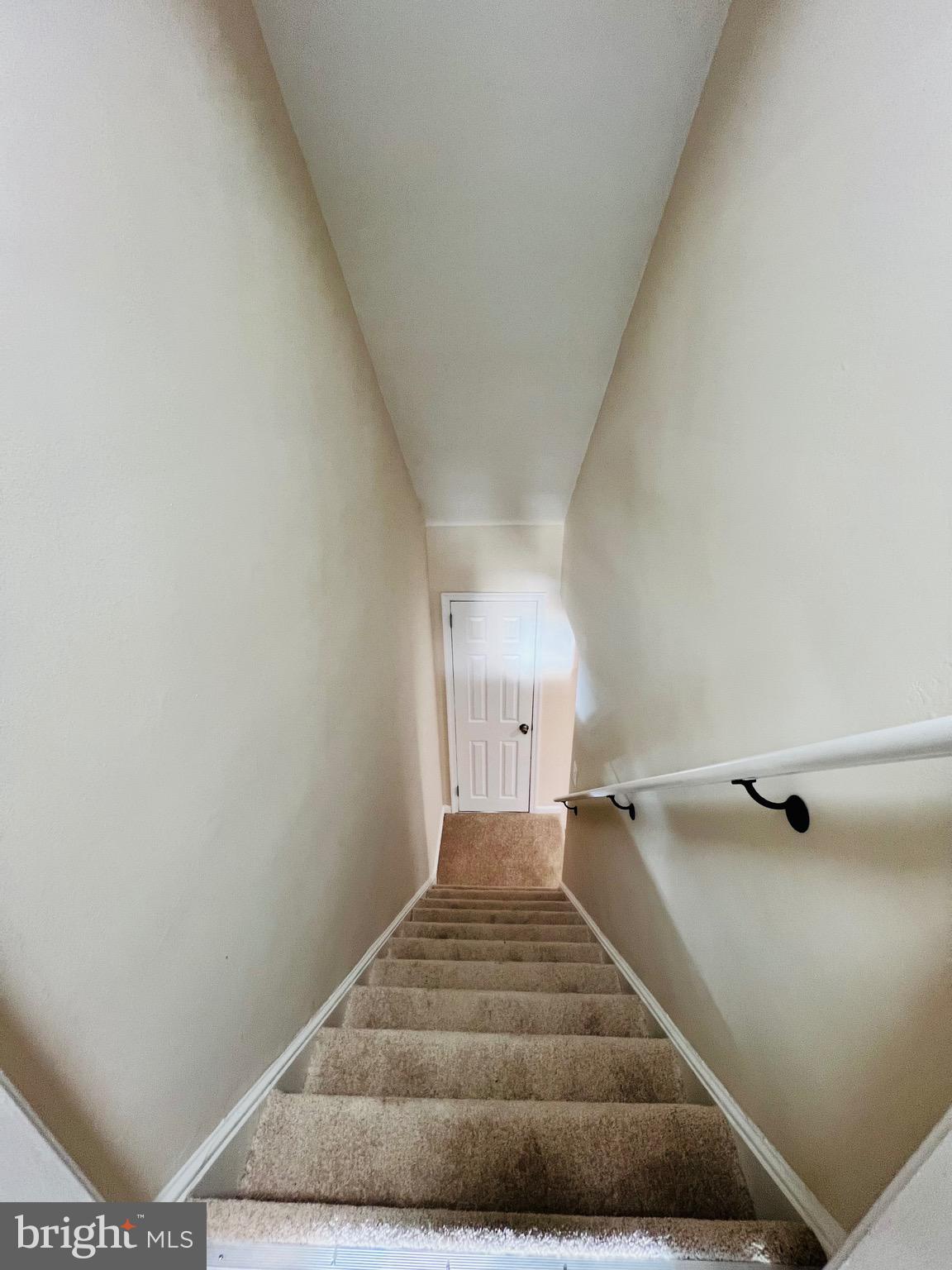 504 Selma Street Philadelphia, PA 19116 - Photo 23 of 31 a view of entryway and hall