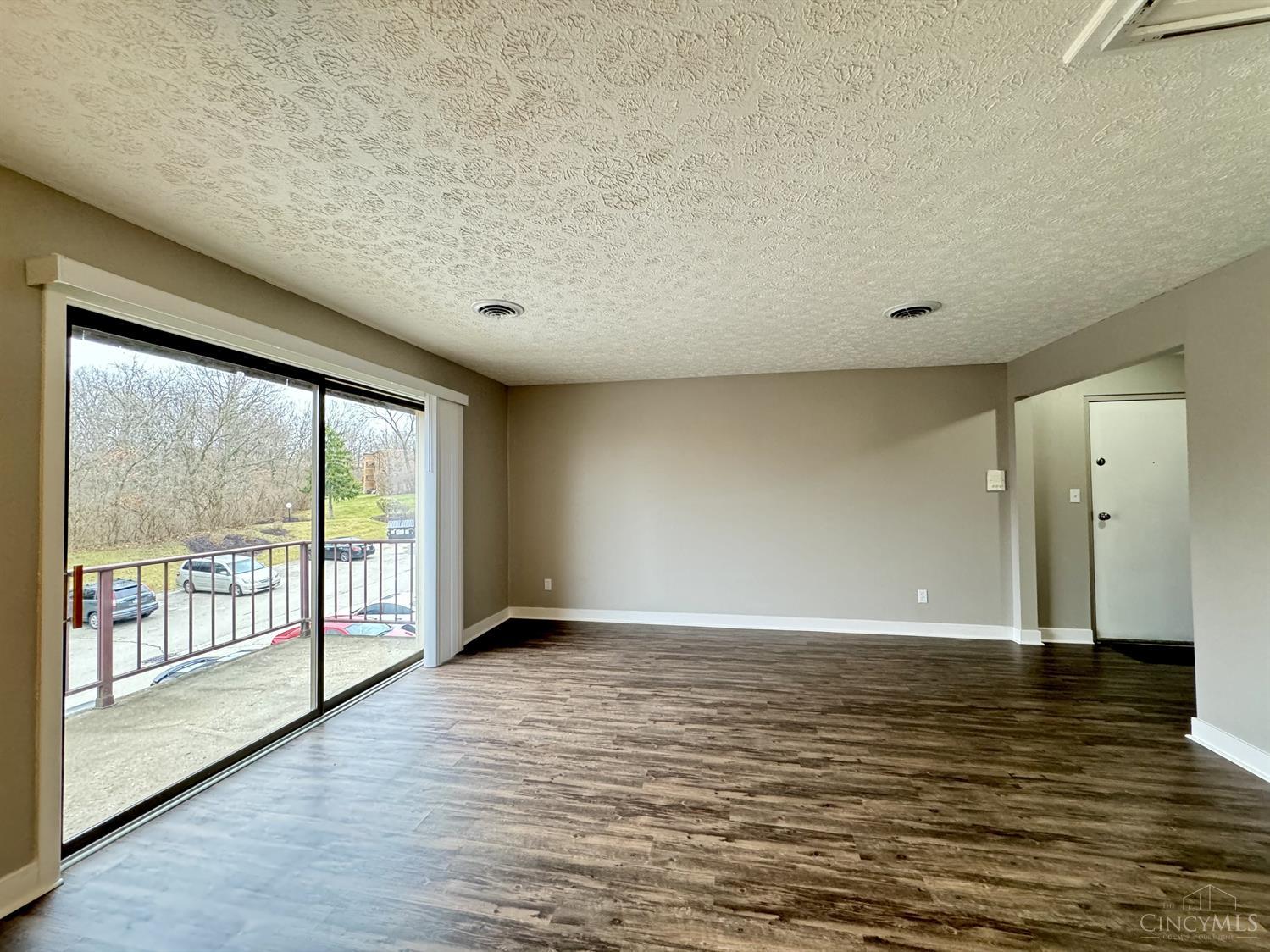 6588 Hearne Road, Unit 36 Cincinnati, OH 45248 - Photo 15 of 35