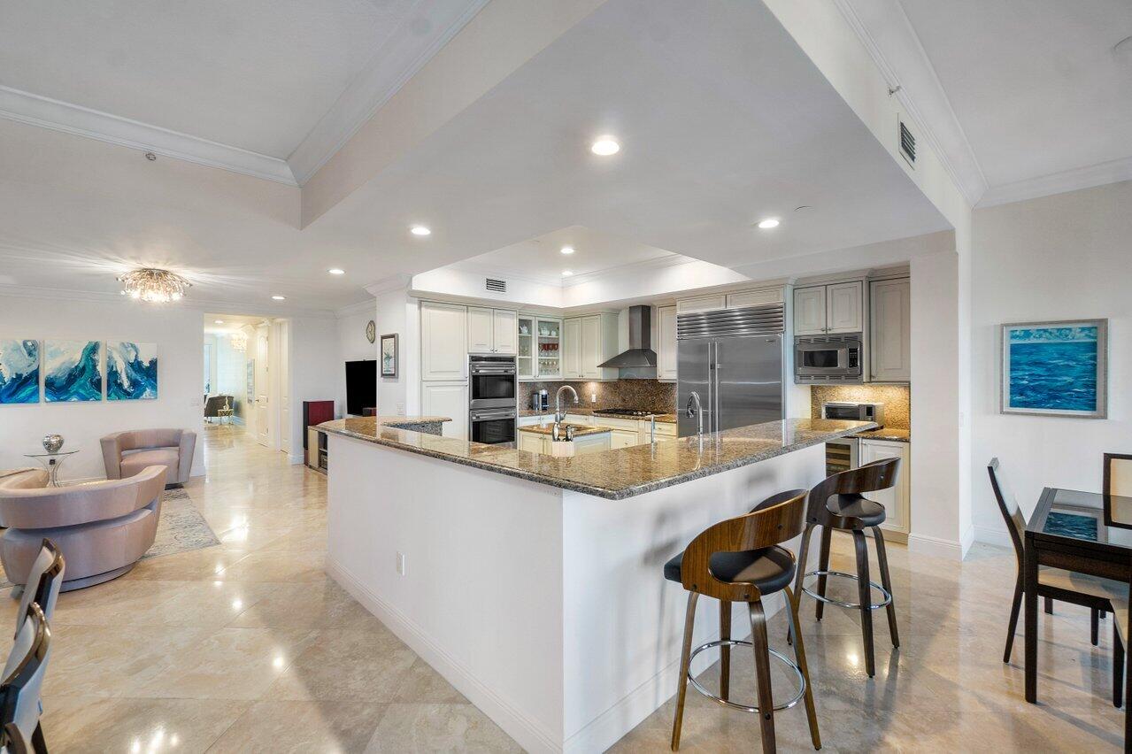 1 North Ocean Boulevard, Unit 202 Boca Raton, FL 33432 - Photo 10 of 41 015-1NorthOceanBoulevard-BocaRaton-FL-33