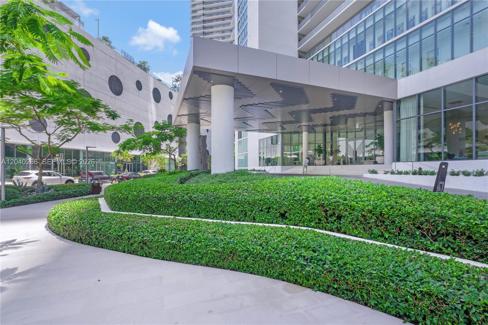 650 Northeast 32nd Street, Unit 703 Miami, FL 33137 - Photo 2 of 27