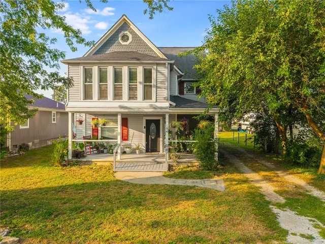 $190,000 | 104 West Pine Street, Orrick, MO 64077