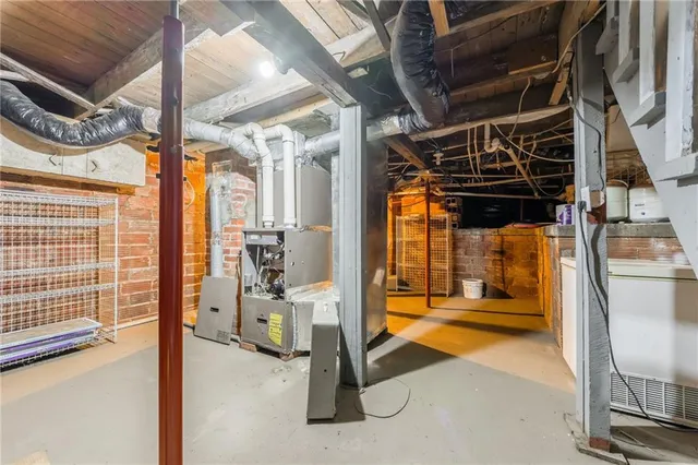 $190,000 | 104 West Pine Street, Orrick, MO 64077