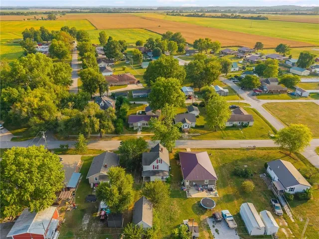 $190,000 | 104 West Pine Street, Orrick, MO 64077