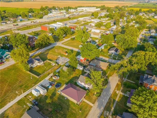 $190,000 | 104 West Pine Street, Orrick, MO 64077