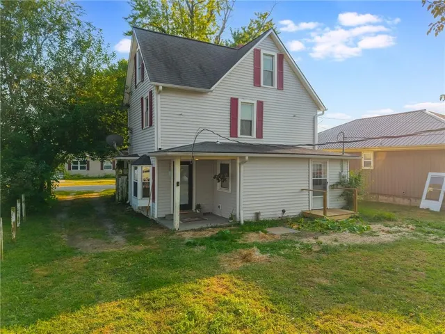 $190,000 | 104 West Pine Street, Orrick, MO 64077