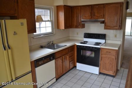 25A Mill Road, Unit B Whiting, NJ 08759 - Photo 5 of 15 kit1
