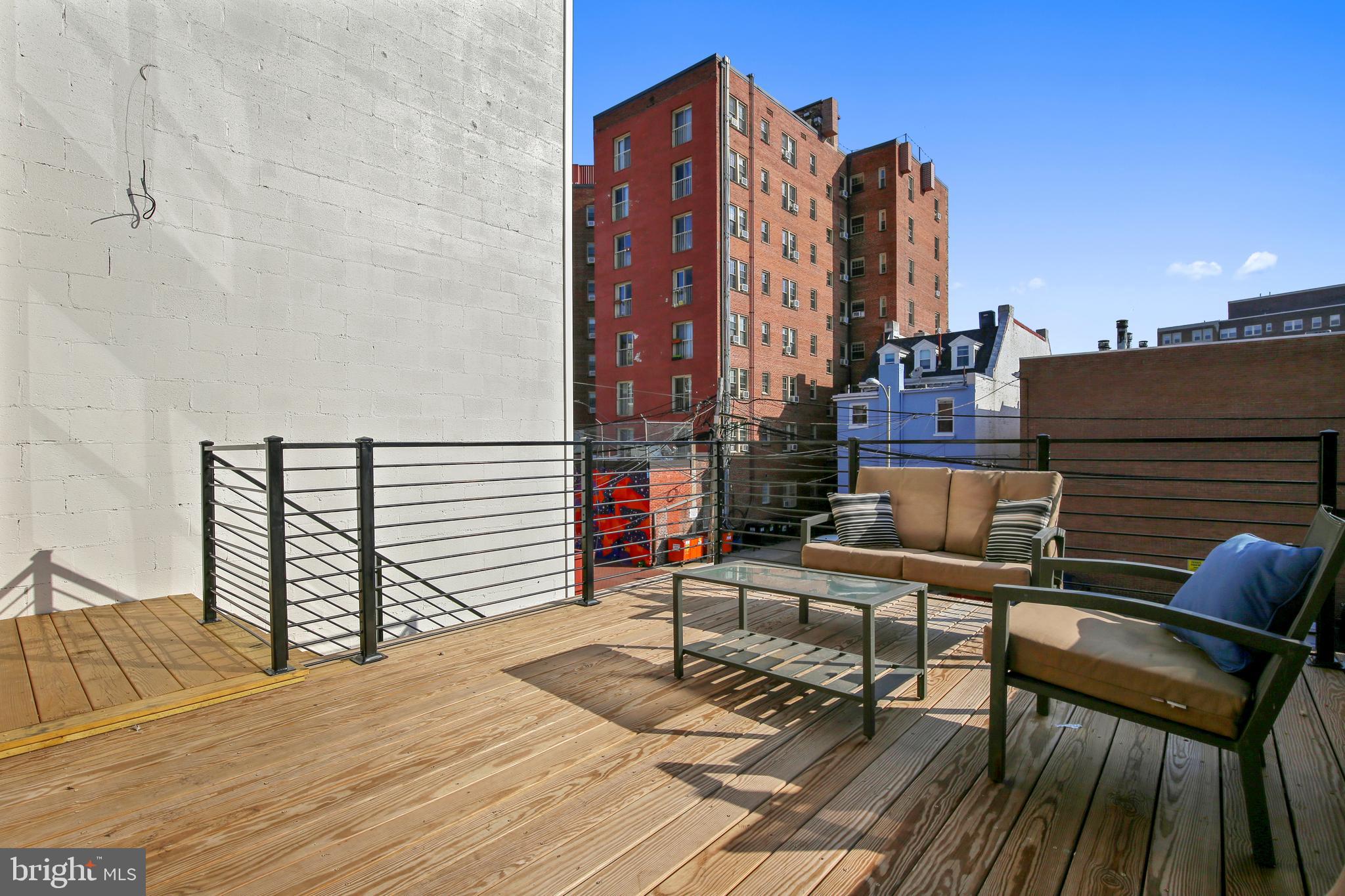 1824 Calvert Street Northwest, Unit 2 Washington, DC 20009 - Photo 29 of 39 Main Level Deck