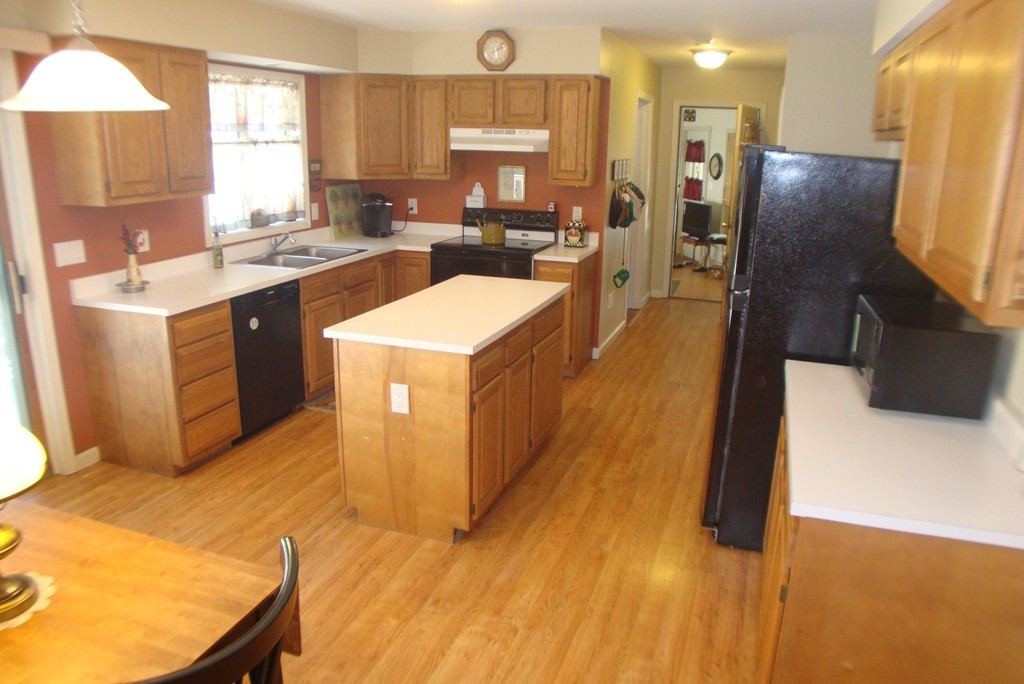 7 Lyman Street Granby, MA 01033 - Photo 4 of 18