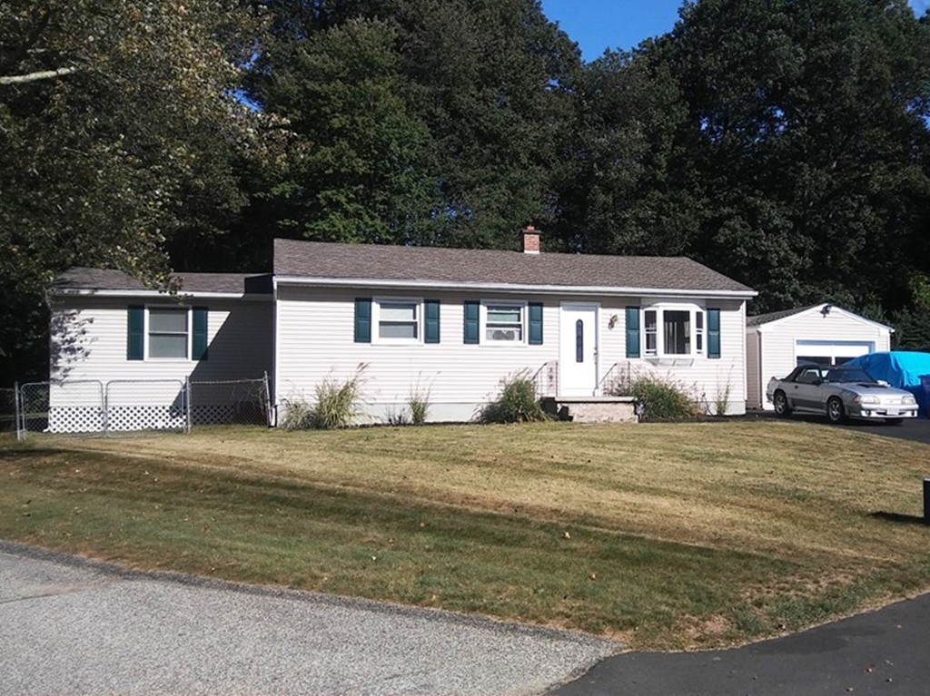 35 Feltham Road Springfield, MA 01118 - Photo 1 of 21 Gallery Image 1