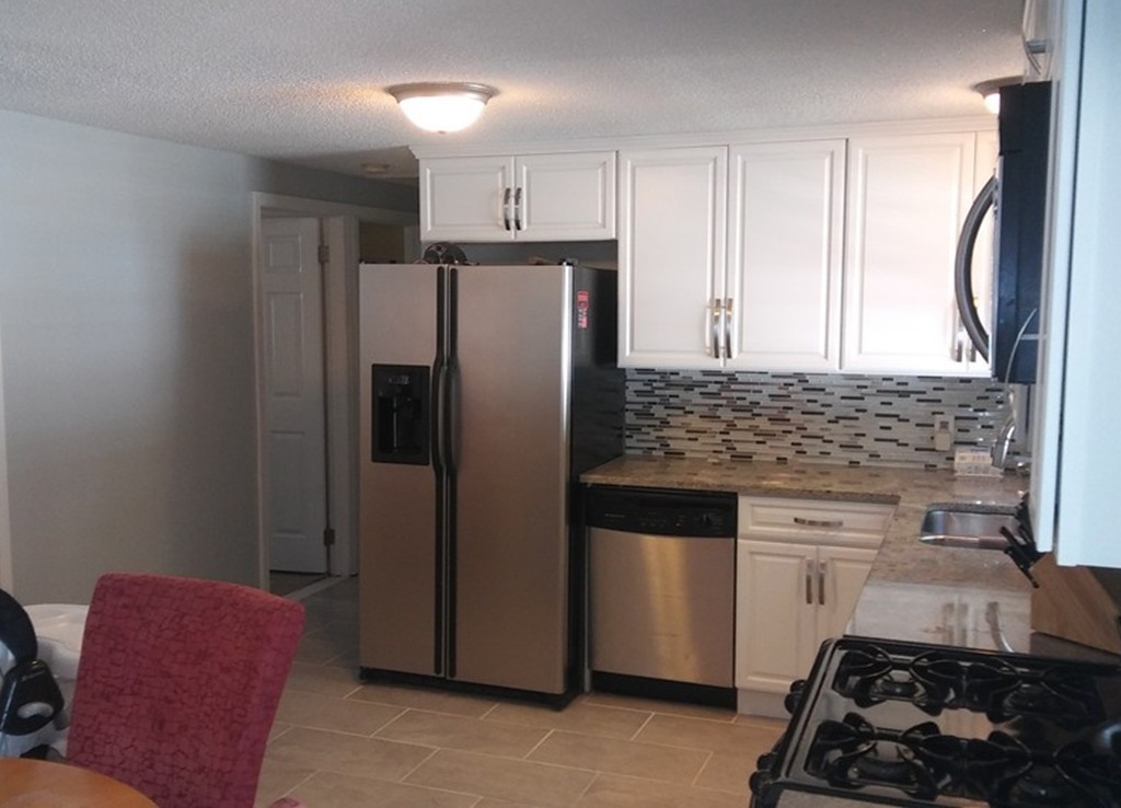 35 Feltham Road Springfield, MA 01118 - Photo 4 of 21 Gallery Image 4