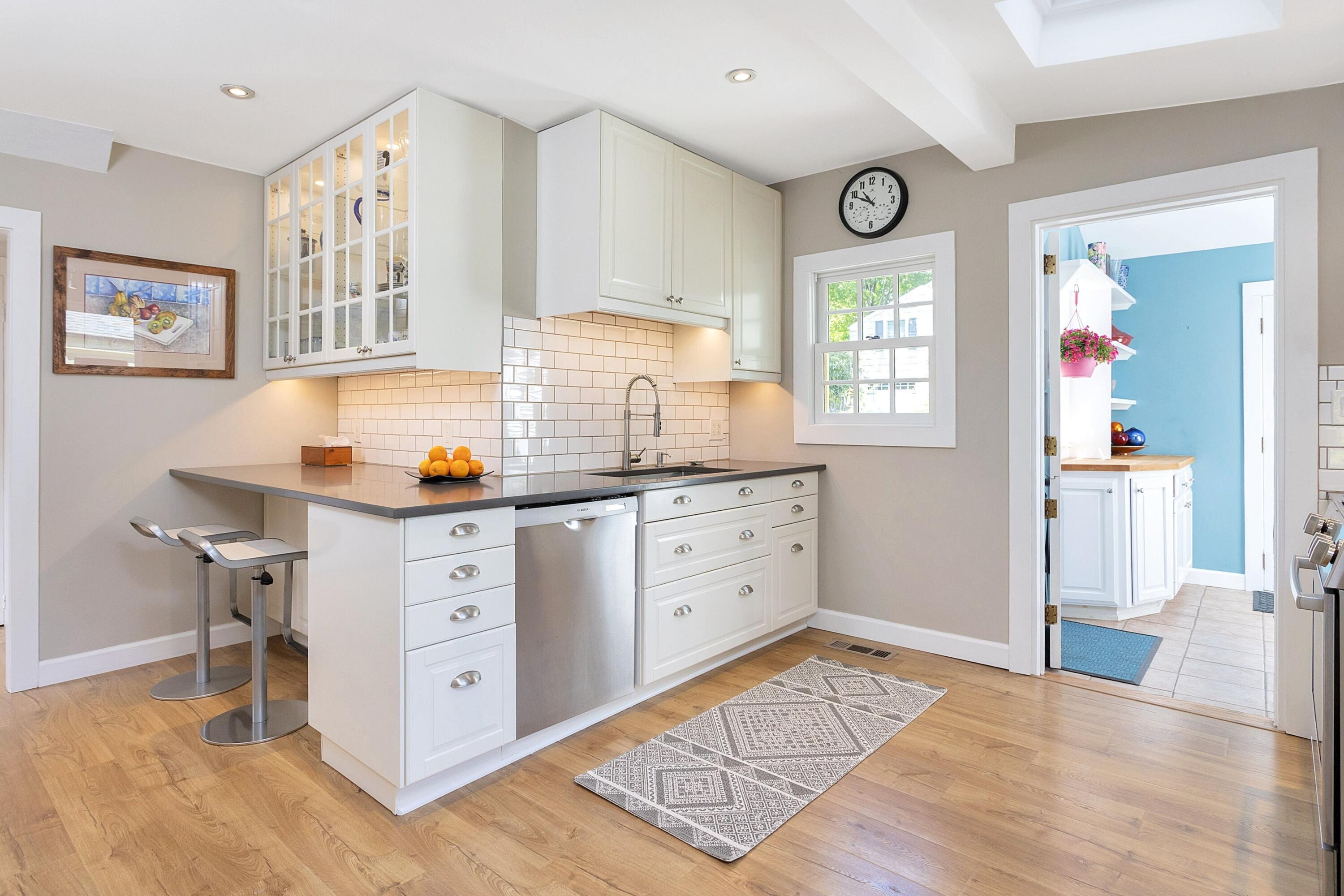 567 Haviland Road Stamford, CT 06903 - Photo 11 of 42 011C