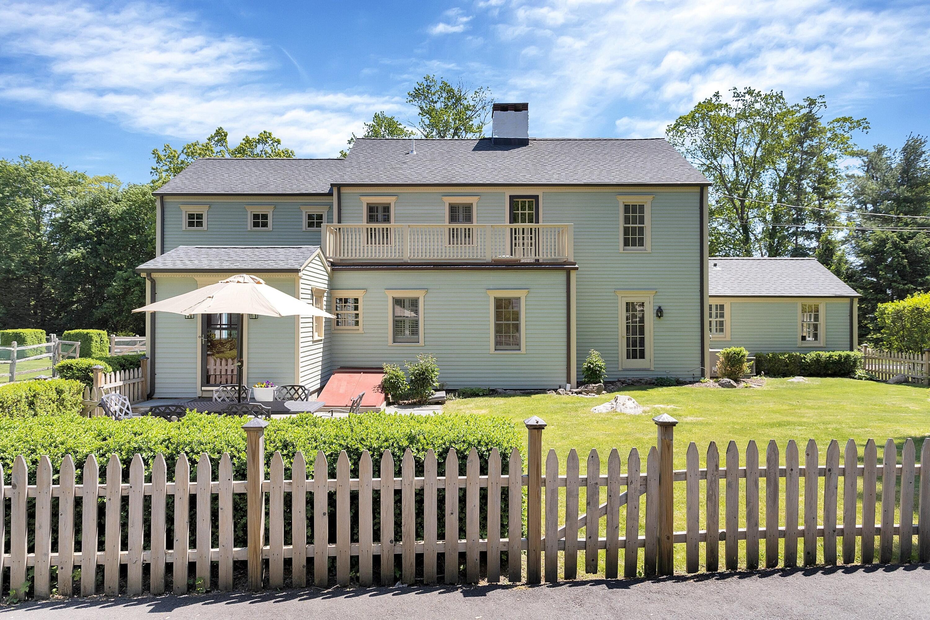 567 Haviland Road Stamford, CT 06903 - Photo 33 of 42 033