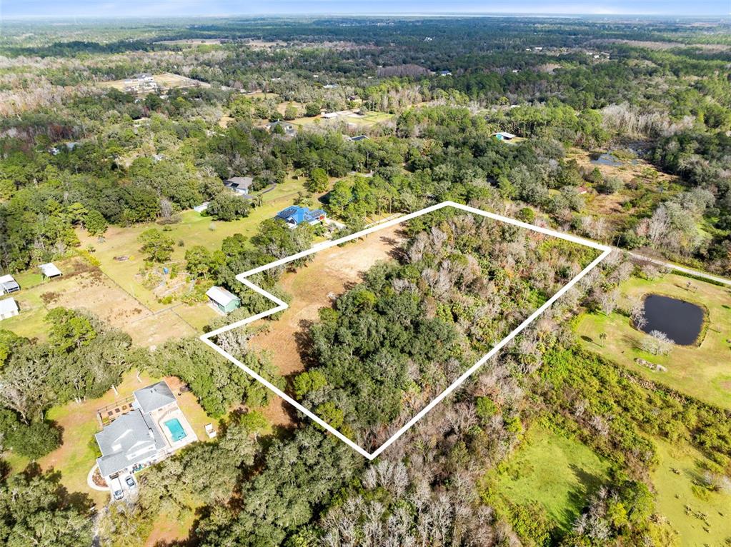 1630 Murphy Street Oviedo, FL 32765 - Photo 4 of 17 a view of a pool