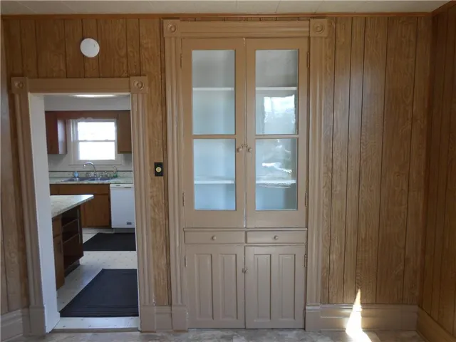 $1,350 | 207 Independence Street, Perryopolis, PA 15473