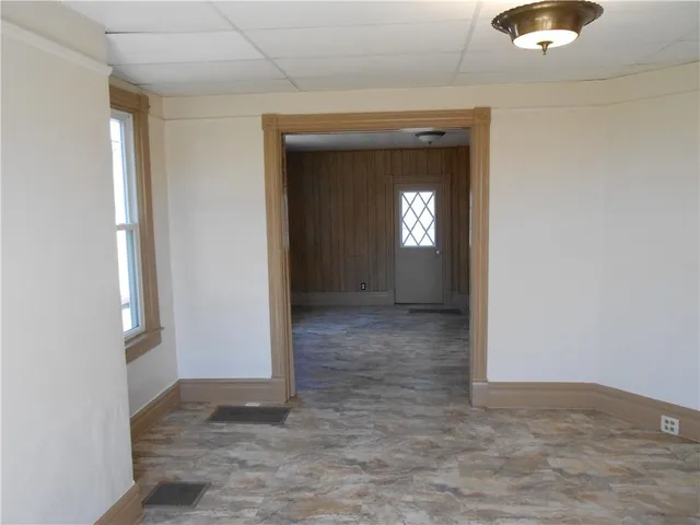 $1,350 | 207 Independence Street, Perryopolis, PA 15473