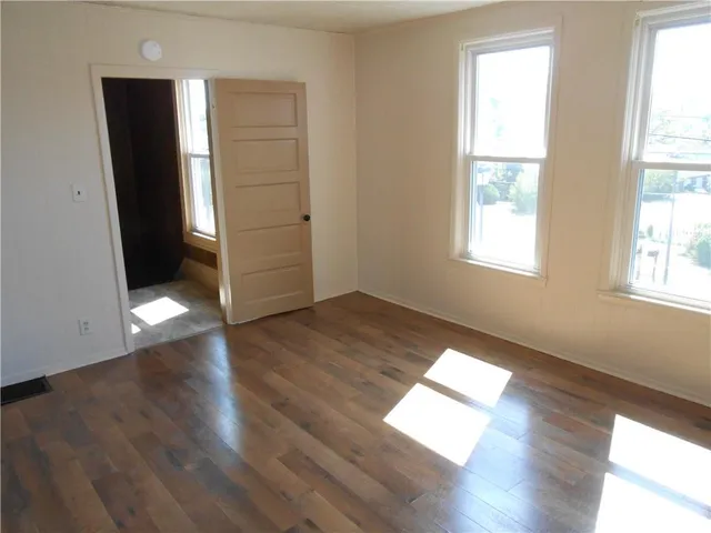 $1,350 | 207 Independence Street, Perryopolis, PA 15473