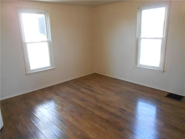 $1,350 | 207 Independence Street, Perryopolis, PA 15473