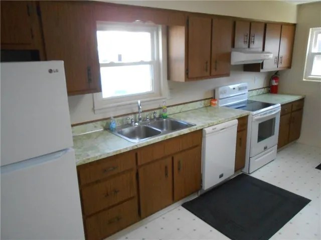 $1,350 | 207 Independence Street, Perryopolis, PA 15473