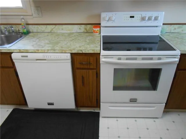 $1,350 | 207 Independence Street, Perryopolis, PA 15473