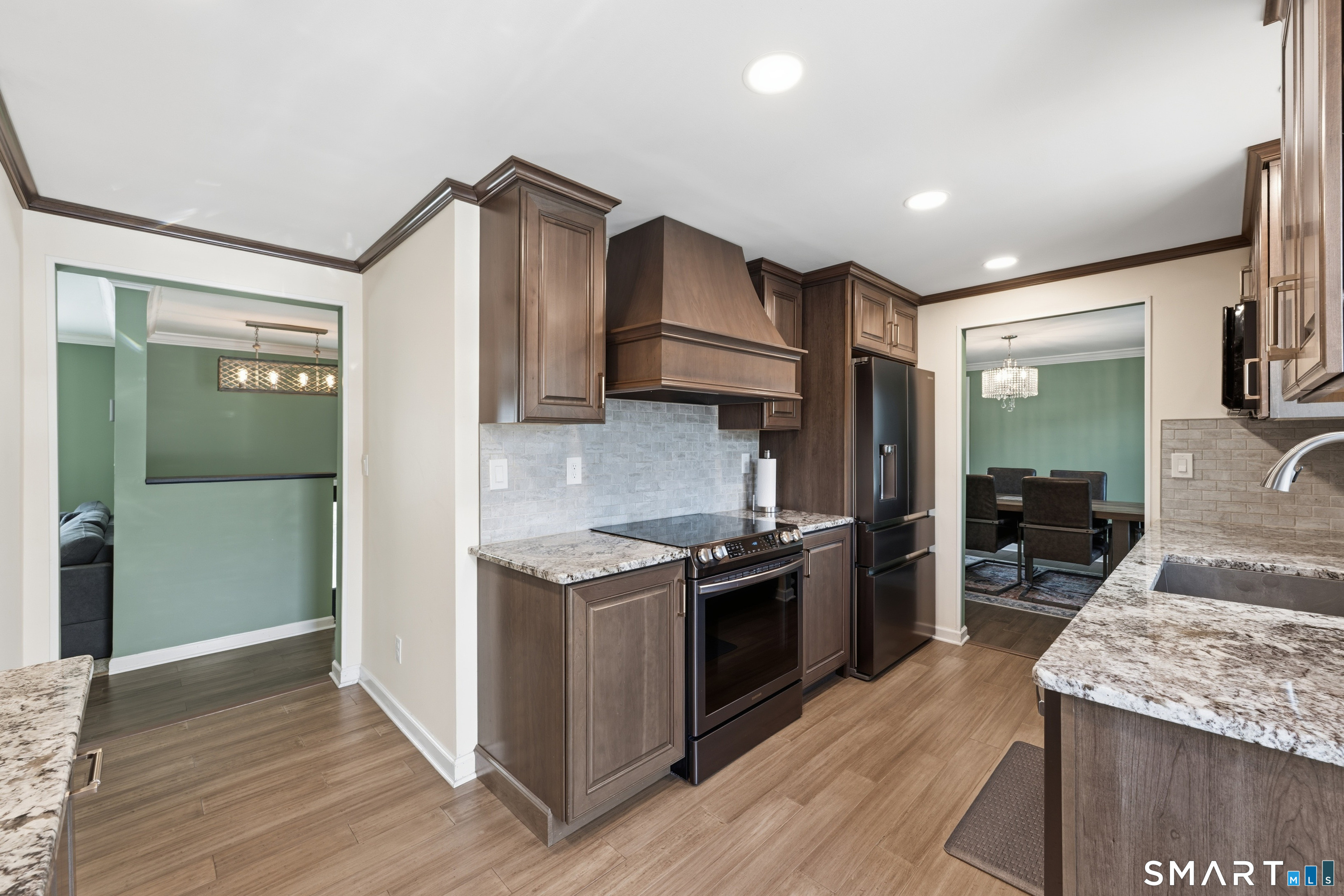 3 Charles Street Enfield, CT 06082 - Photo 8 of 38