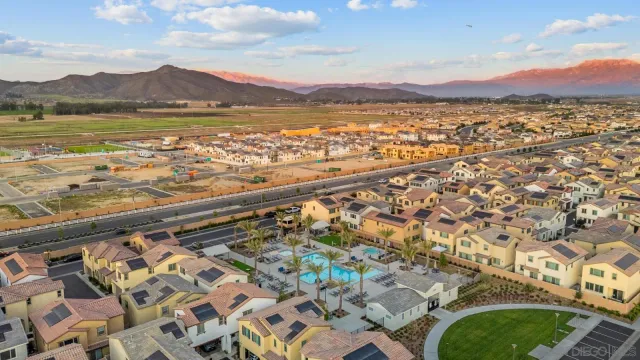 $479,000 | 29423 Tourmaline Way, Winchester, CA 92596