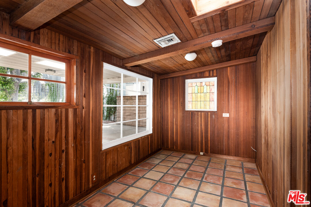 14842 Morrison Street Sherman Oaks, CA 91403 - Photo 26 of 41 a view of an entryway with a window