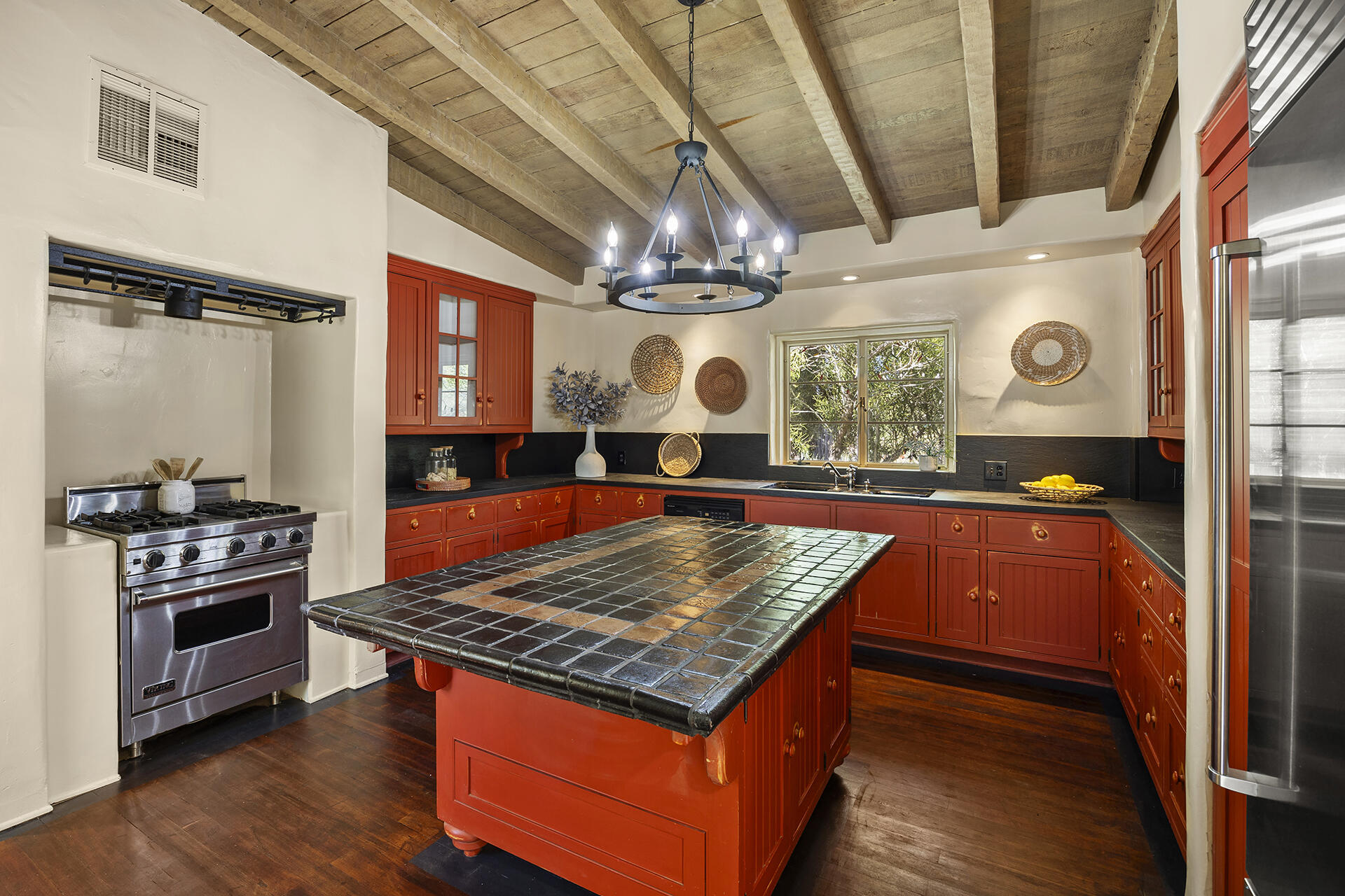 71845 Sahara Road Rancho Mirage, CA 92270 - Photo 10 of 27 a kitchen with wooden cabinets and stainless steel appliances