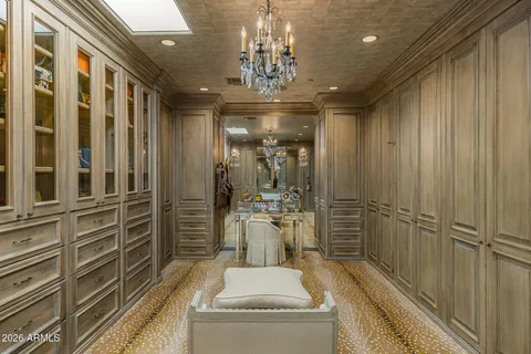$13,500,000 | 5721 North Casa Blanca Drive, Paradise Valley, AZ 85253