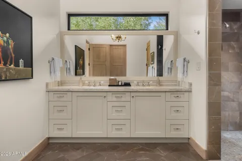 $13,500,000 | 5721 North Casa Blanca Drive, Paradise Valley, AZ 85253