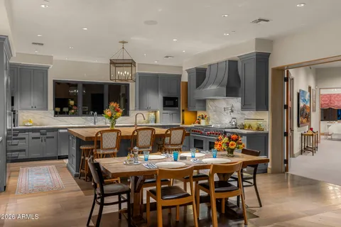 $13,500,000 | 5721 North Casa Blanca Drive, Paradise Valley, AZ 85253