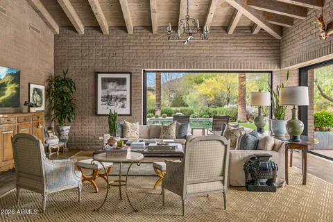 $13,500,000 | 5721 North Casa Blanca Drive, Paradise Valley, AZ 85253