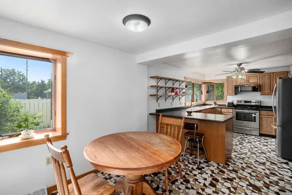 $199,000 | 863 East Wilcox Avenue, White Cloud, MI 49349