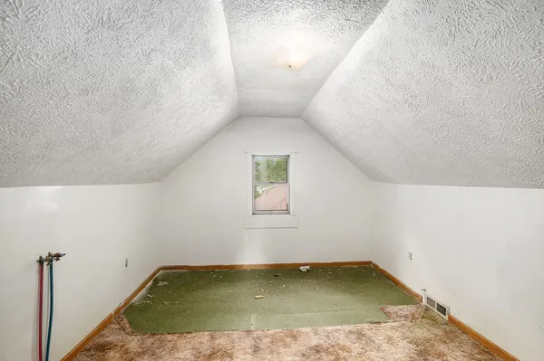 $199,000 | 863 East Wilcox Avenue, White Cloud, MI 49349