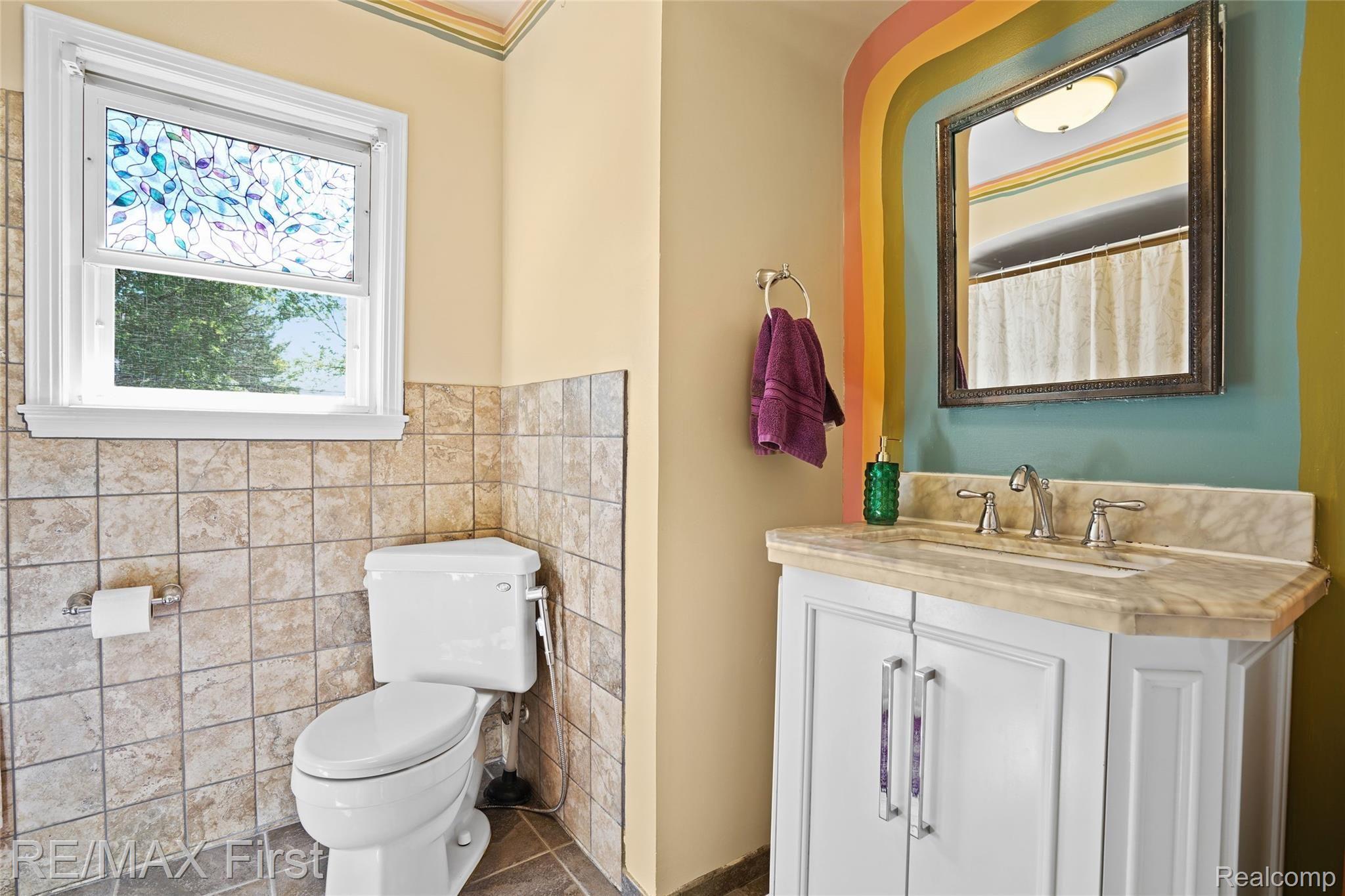 570 Curzon Road Rochester, MI 48307 - Photo 13 of 20 13.jpg