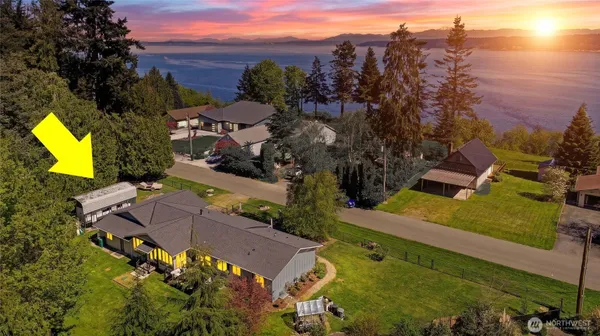 $645,000 | 2976 Janet Avenue, Camano Island, WA 98282