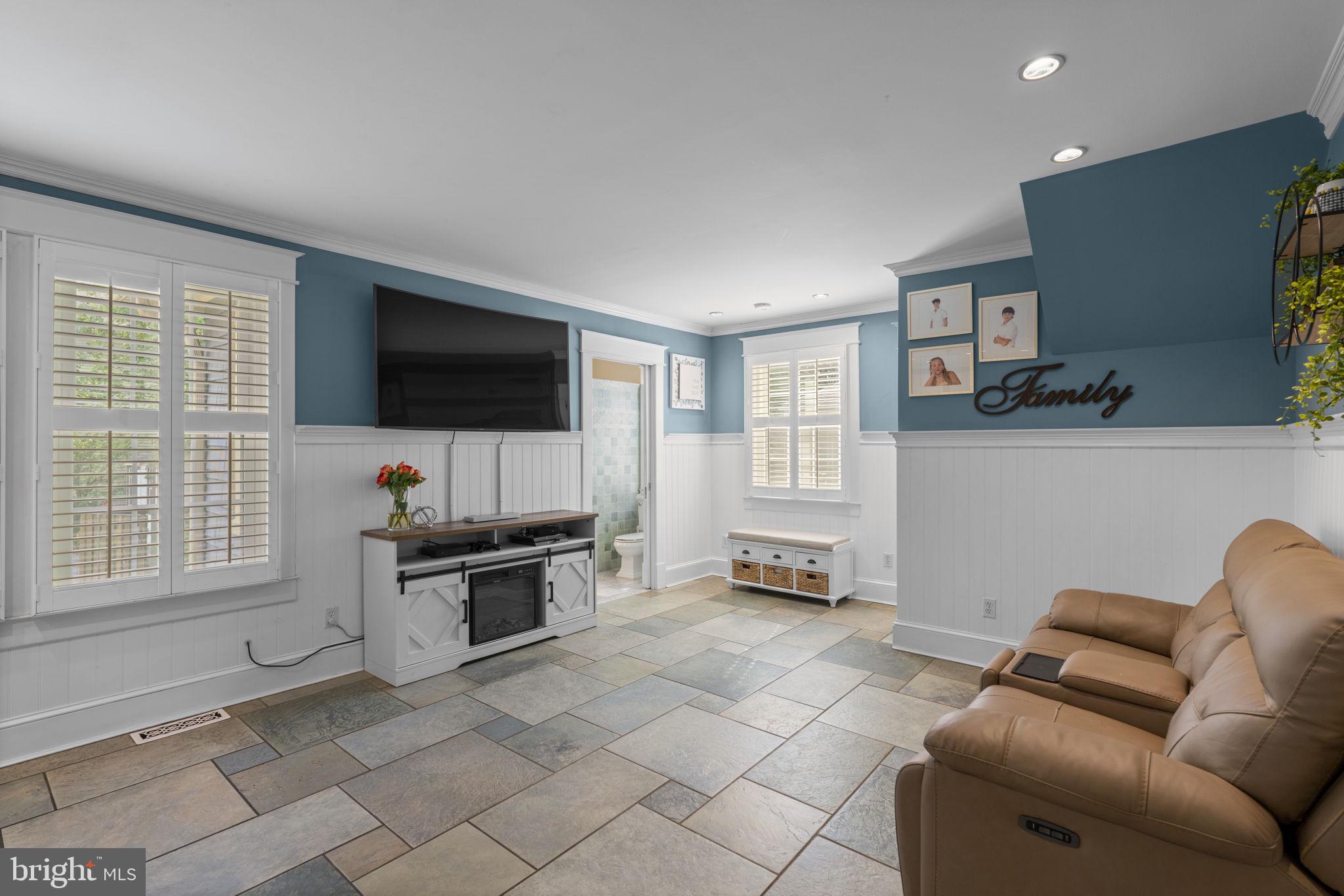 333 East Maple Road Linthicum Heights, MD 21090 - Photo 14 of 34 Gallery Image 14
