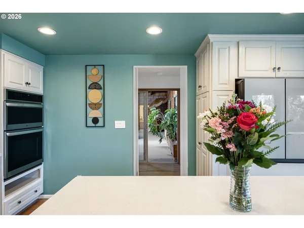 $1,200,000 | 2430 Wilson Drive, Eugene, OR 97405